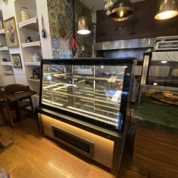 YAŞ PASTA DOLABI (120 CM) DÜZ CAM MODEL (AHŞAP DEKOR) | BASESA.COM.TR